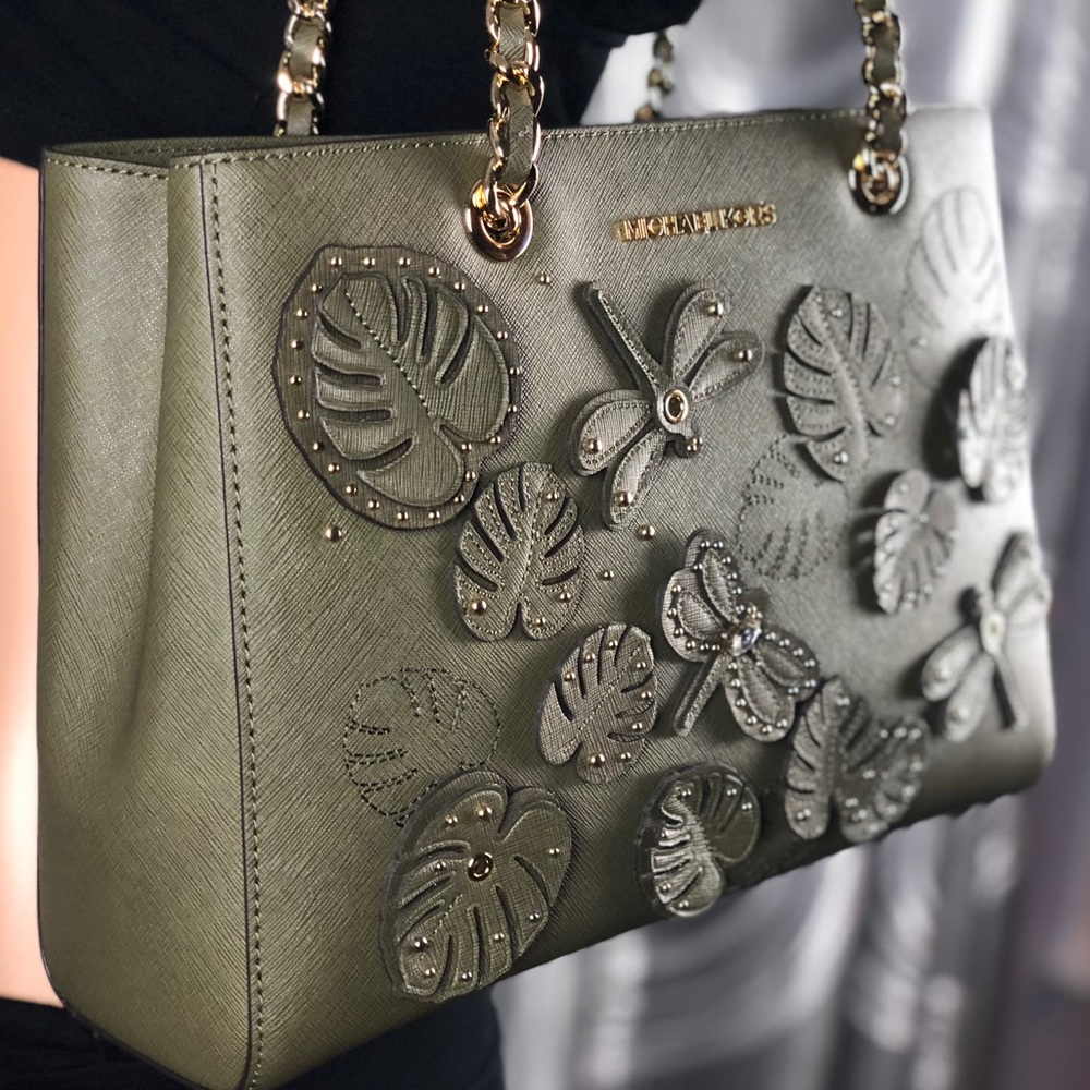 Michael Kors Dragonfly Susannah Leather Tote - Picture 4 of 8